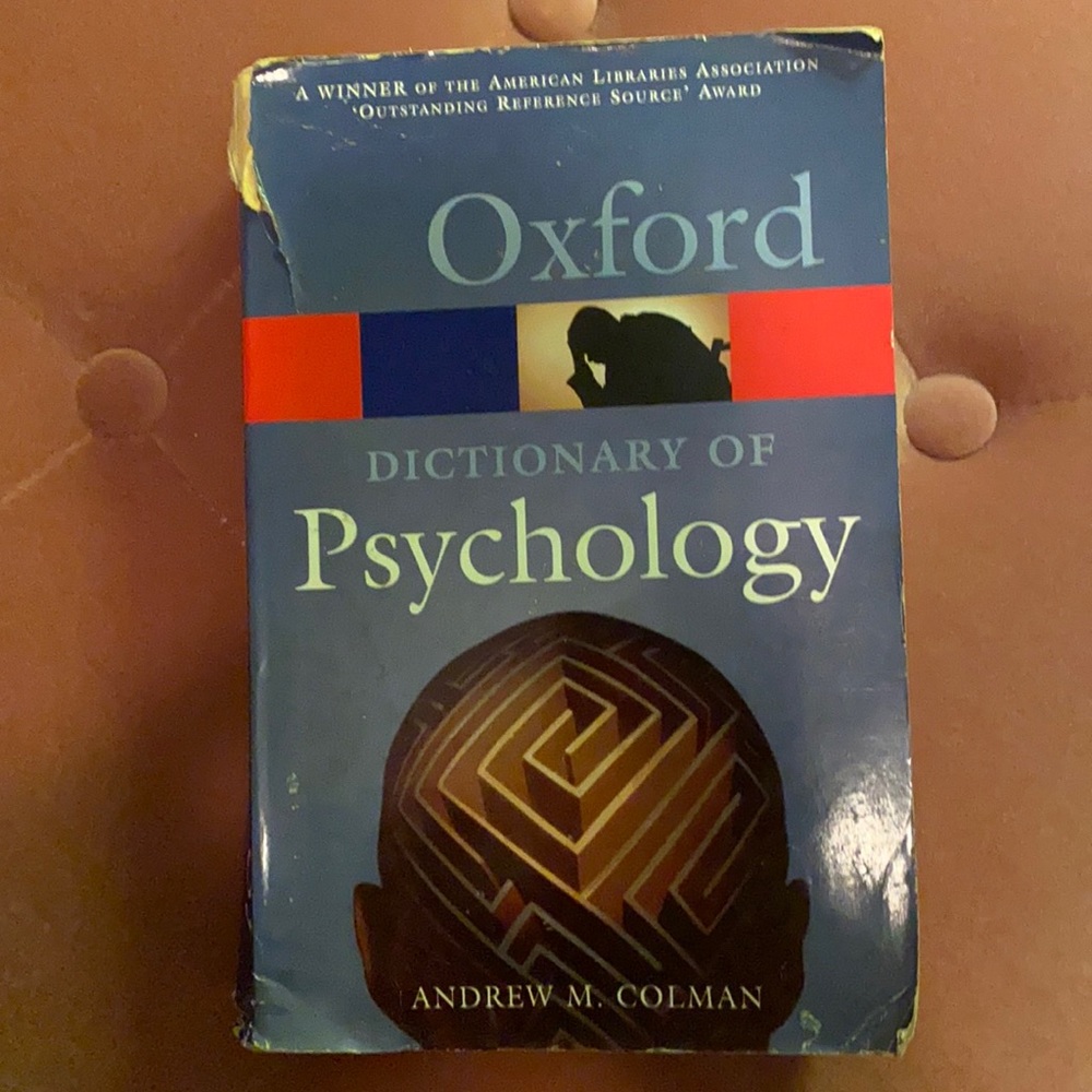 Oxford dictionary of psychology (paperback )
